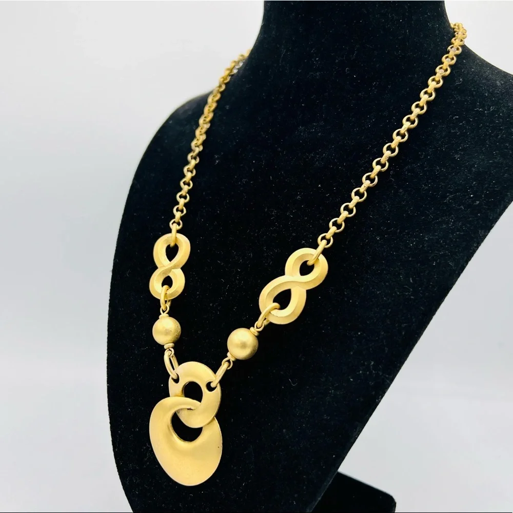 Vintage matte gold linked circle chain necklace infinity links